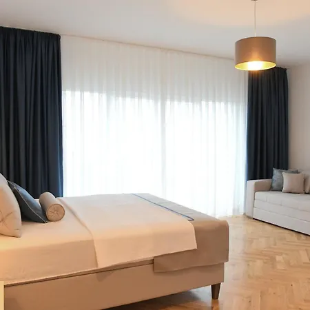 Sa Bazenom Vrnjacka Idila *