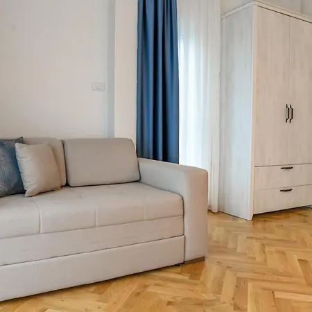 Sa Bazenom Vrnjacka Idila Apartamento