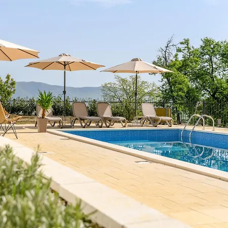 Sa Bazenom Vrnjacka Idila Apartamento